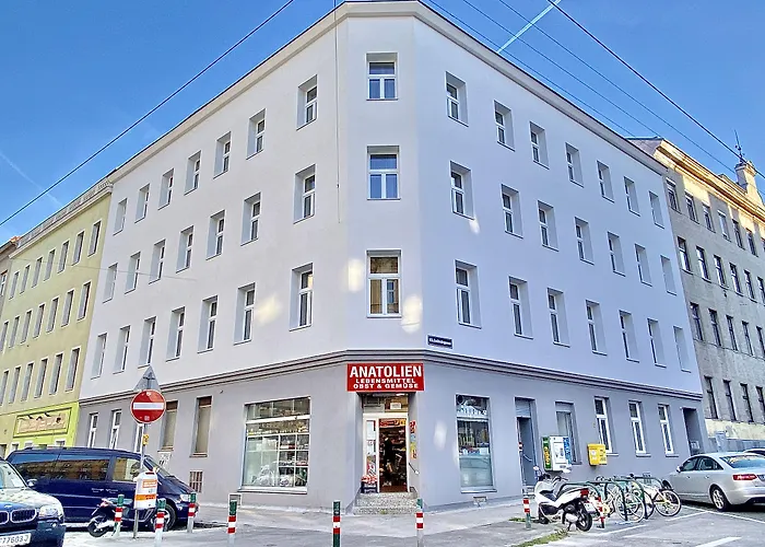 Steiner Residences Reumannplatz